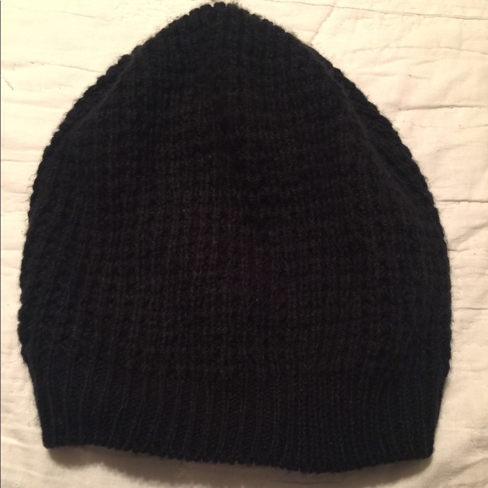 Black knit beanie